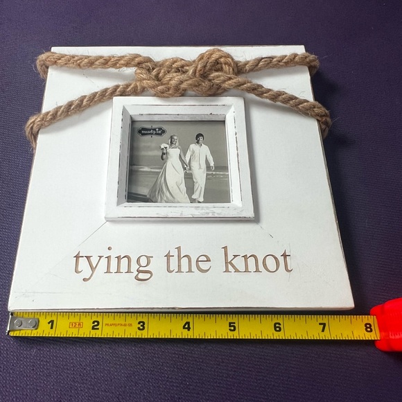 Mud Pie White Photo Frame with Rustic Rope Accent - Picture 1 of 8